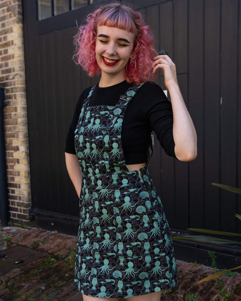 🐙Green Sea Creature Pinafore🐙