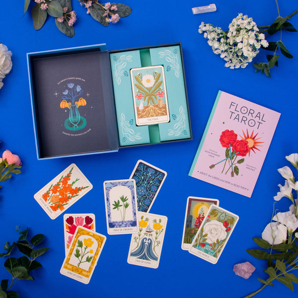 Floral Tarot: Access the Wisdom of Flowers - Illustrated by Nina Pace
