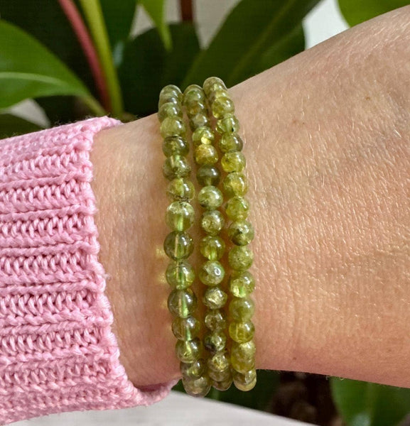 Handmade Peridot 3mm Crystal Bead Stretch Bracelet (7.5”)