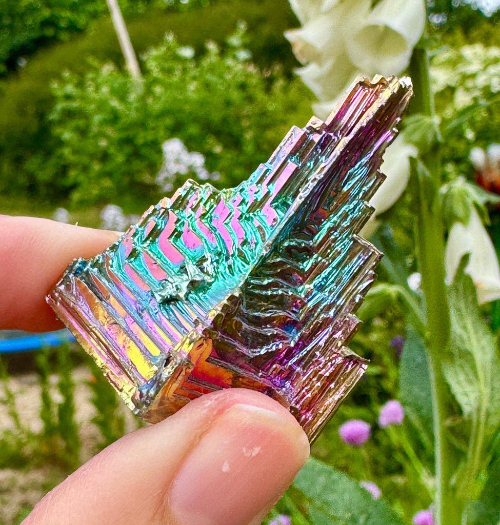Bismuth tower 2-4+cm rough bismuth price per piece two sizes: Smaller 2-3cm