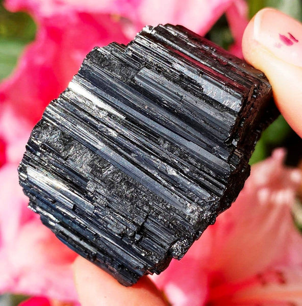 Rough tourmaline 1-6cm rough black tourmaline crystal schorl: Smaller 1-3cm
