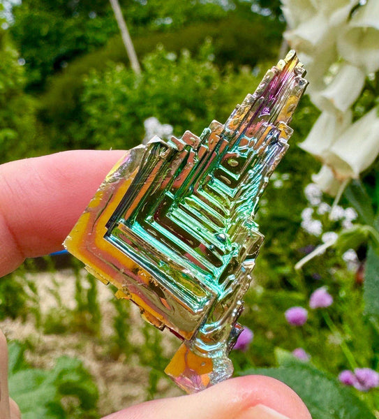 Bismuth tower 2-4+cm rough bismuth price per piece two sizes: Smaller 2-3cm