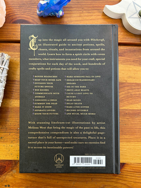 Witchcraft: A Handbook of Magic Spells and Potions (Mystical Handbook)