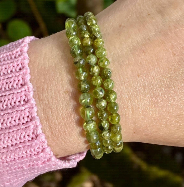 Handmade Peridot 3mm Crystal Bead Stretch Bracelet (7.5”)